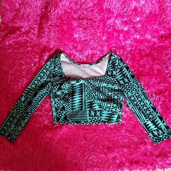 Aztec Crop Top - Picture 1 of 3